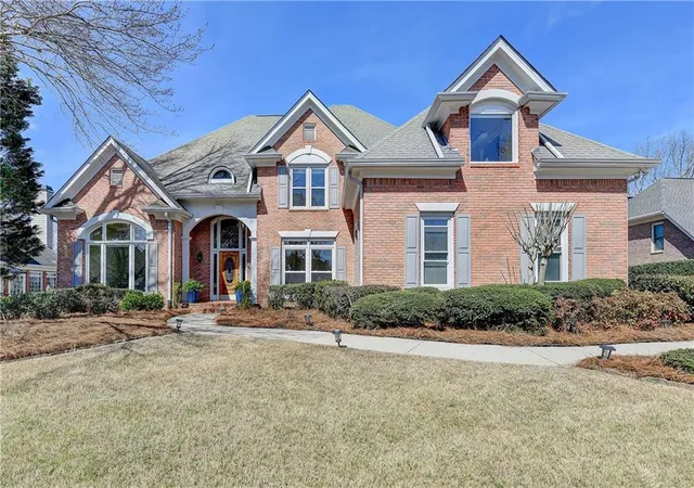 Homes for sale in Alpharetta, GA | 330 Mistwater Tr, Alpharetta, GA 30022 | MLS# 7727339