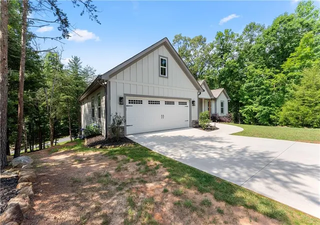 5th image of 35 Chimney Ln, Cleveland, GA 30528 | MLS# 7787181