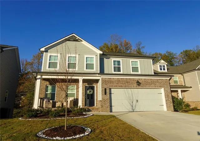 2nd image of 573 Auburn Crossing Dr, Auburn, GA 30011 | MLS# 7723756