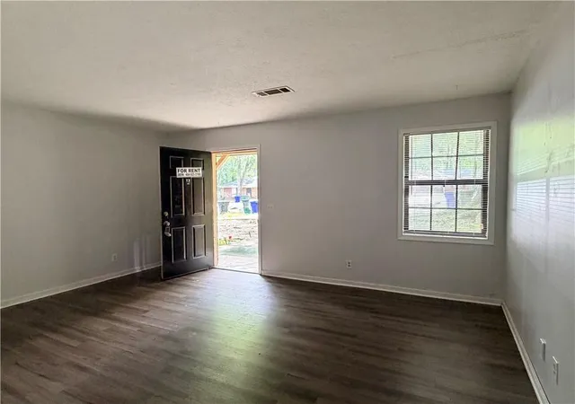 Photo 3 of House for sale at 1026 Barn Oak Ct Ne, Conyers, GA 30012 | MLS# 7826273 | Listing updated on 2026-08-25
