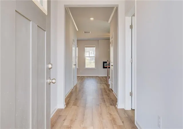 Photo 3 of Single family home for sale at 652 Leafy Branch Way, Mcdonough, GA 30253 | MLS# 7817534 | Listing updated on 2026-09-15