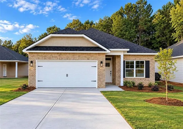 Photo 1 of Single family home for sale at 200 Chaucer Ln, Carrollton, GA 30117 | MLS# 7855799 | Listing updated on 2026-10-21