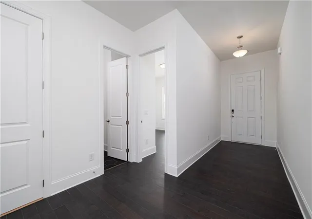 Photo 4 of Single family home for sale at 1043 Winding Branch Dr, Canton, GA 30114 | MLS# 7815904 | Listing updated on 2026-10-14