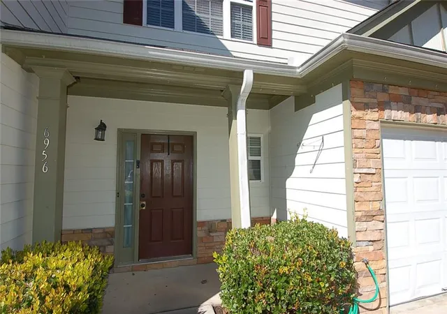 2nd image of 6956 Rogers Pt, Lithonia, GA 30058 | MLS# 7806602