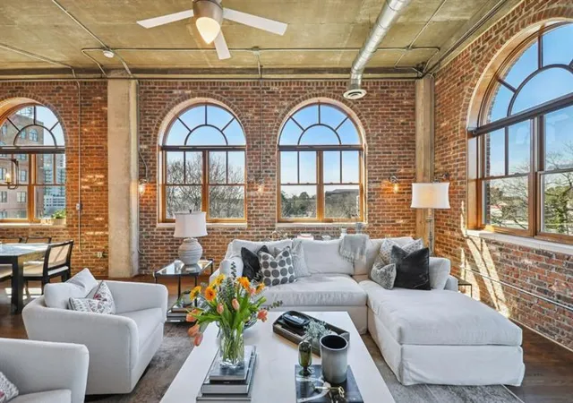 3rd image of 3235 Roswell Rd Ne #704, Atlanta, GA 30305 | MLS# 7794368