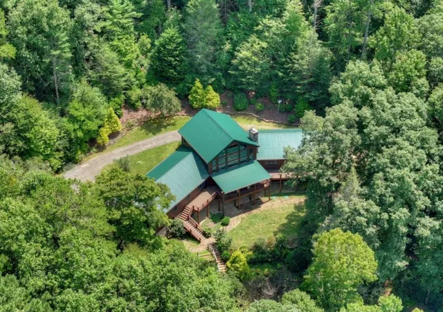 3rd image of 20 Bear Trl, Ellijay, GA 30540 | MLS# 7821999