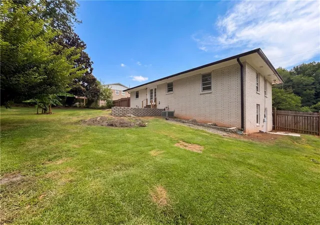 Homes for sale in Marietta, GA | 3119 Holbrook Dr Sw, Marietta, GA 30060 | MLS# 7799706