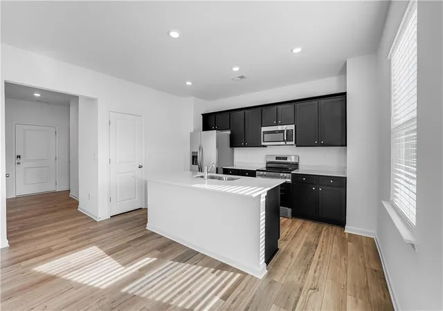 2nd image of 147 Shenandoah Ln, La Grange, GA 30241 | MLS# 7695802