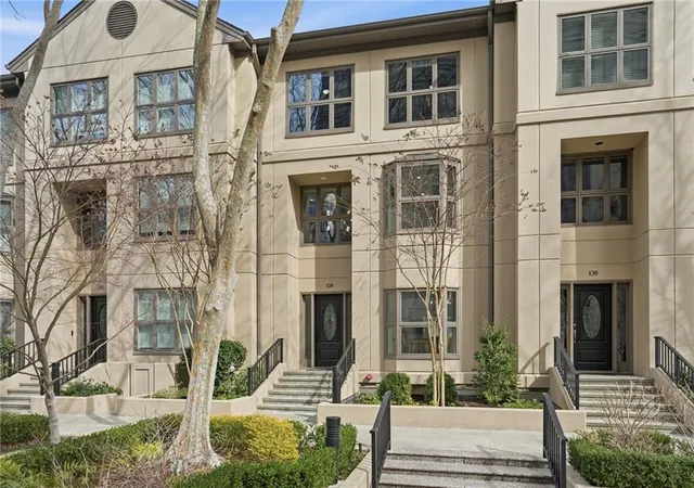 Homes for sale in Atlanta, GA | 3475 Oak Valley Rd Ne #120, Atlanta, GA 30326 | MLS# 7713050
