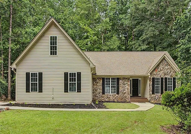 Photo 1 of Single family home for sale at 590 S Alexander Crk Rd, Newnan, GA 30263 | MLS# 7818294 | Listing updated on 2026-09-13