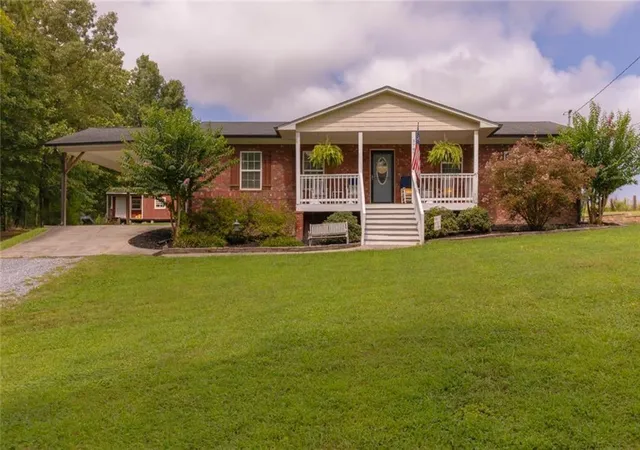 Photo 3 of Sale Pending at 3789 Collard Valley Rd, Cedartown, GA 30125 | MLS# 7818420 | Listing updated on 2026-10-02