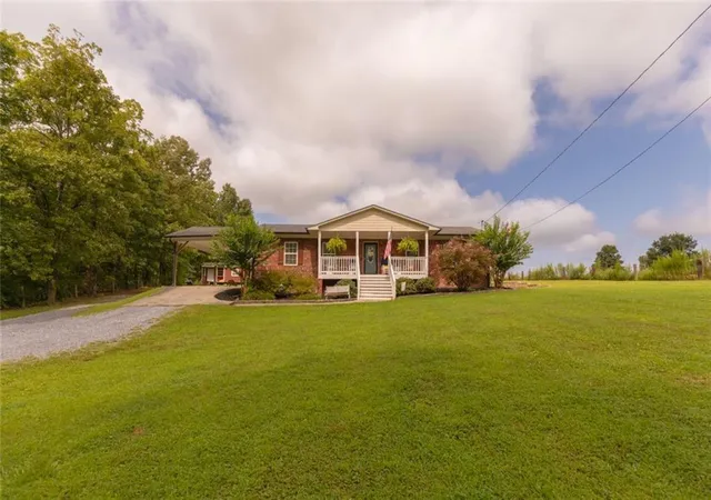 Photo 4 of Sale Pending at 3789 Collard Valley Rd, Cedartown, GA 30125 | MLS# 7818420 | Listing updated on 2026-10-02