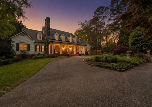 2nd image of 5000 Long Island Dr Nw, Sandy Springs, GA 30327 | MLS# 7755316