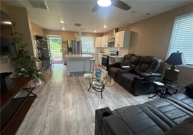 Photo 2 of Single family home for sale at 142 Hutton Pl Nw, Atlanta, GA 30318 | MLS# 7819132 | Listing updated on 2026-08-13