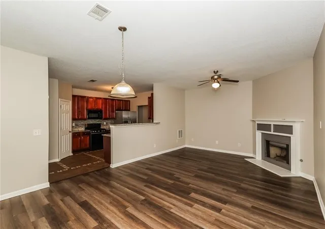 Photo 4 of Sale Pending at 2722 Elkmont Ridge SW, Atlanta, GA 30331 | MLS# 7802170 | Listing updated on 2026-10-15