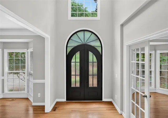 Photo 4 of Single family home for sale at 1250 Spring Oak Way, Cumming, GA 30041 | MLS# 7803438 | Listing updated on 2026-09-13