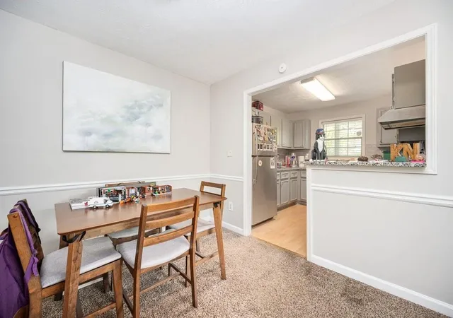 Listing Photo 2 - Condo for sale in building located at 1104 Natchez Trace, Sandy Springs, GA 30350 - Unit #