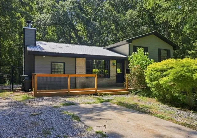 image of 2840 Lois Ln, Loganville, GA 30052 | MLS# 7824876