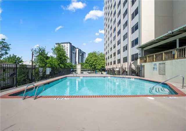 2nd image of 2479 Peachtree Rd Ne #503, Atlanta, GA 30305 | MLS# 7754009