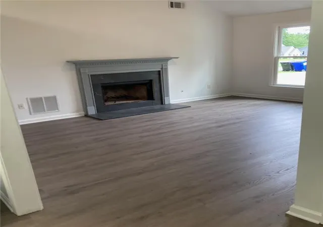 Photo 4 of Sale Pending at 181 Aztec Way SE, Acworth, GA 30102 | MLS# 7814419 | Listing updated on 2026-10-08