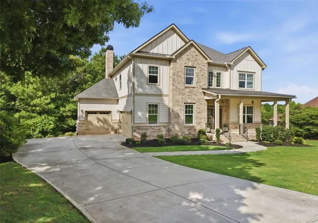 Photo 1 of Single family home for sale at 431 Harmony Grv Ln, Jefferson, GA 30549 | MLS# 7795123 | Listing updated on 2026-08-29