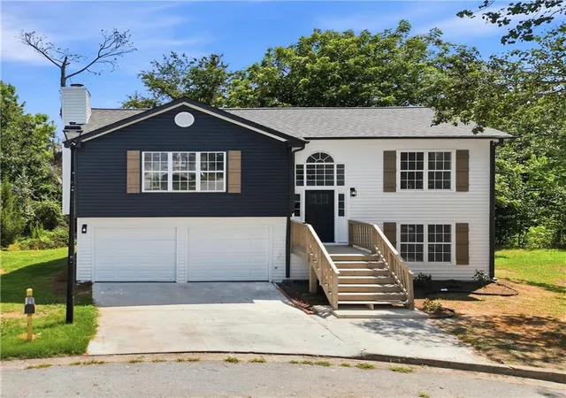 Photo 1 of Single family home for sale at 2704 Fld Spring Dr, Lithonia, GA 30058 | MLS# 7801160 | Listing updated on 2026-09-23