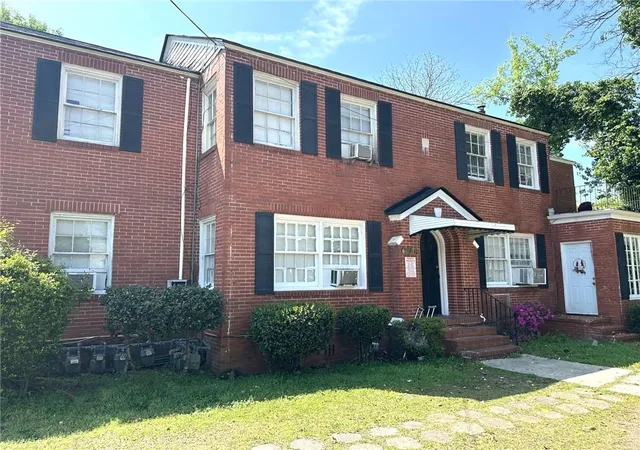 Photo 1 of Sale Pending at 2418 Vineville Ave, Macon, GA 31204 | MLS# 7821671 | Listing updated on 2026-10-15