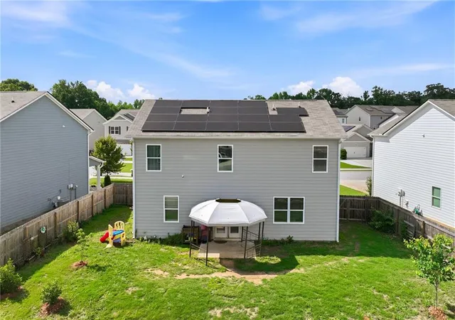 4th image of 728 Starbuck Pkwy, Pendergrass, GA 30567 | MLS# 7777267