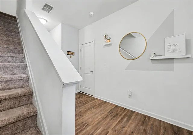 Photo 3 of Townhouse for sale at 3342 Tarian Way, Decatur, GA 30034 | MLS# 7822746 | Listing updated on 2026-09-13