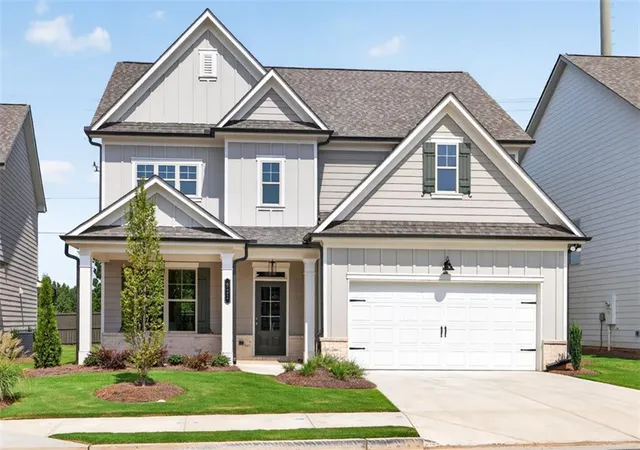 3rd image of 922 Homepark Cir, Sugar Hill, GA 30518 | MLS# 7819993
