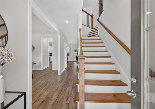 5th image of 922 Homepark Cir, Sugar Hill, GA 30518 | MLS# 7819993