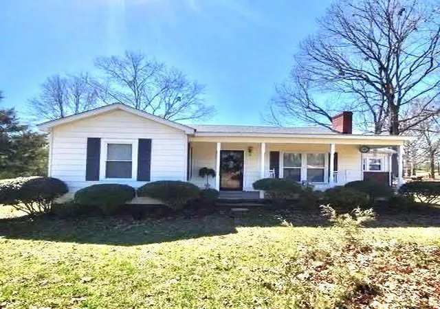 2nd image of 338 Liberty Hill Rd, Hartwell, GA 30643 | MLS# 7763478