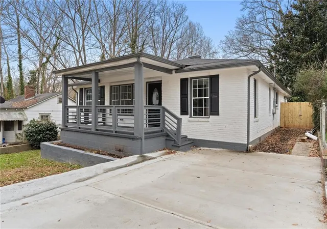 3rd image of 170 Stanhope Cir Nw, Atlanta, GA 30314 | MLS# 7785273