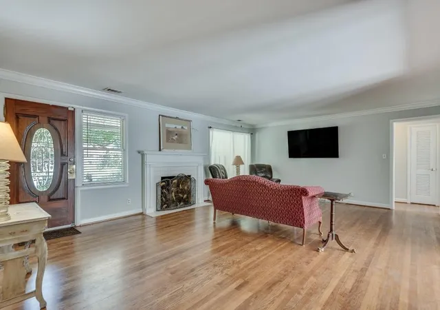 3rd image of 1377 Scott Blvd, Decatur, GA 30030 | MLS# 7824022