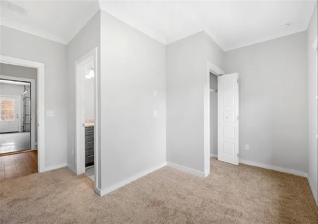 Photo 4 of Sale Pending at 2021 Ocean Dr NW, Atlanta, GA 30318 | MLS# 7794662 | Listing updated on 2026-09-18