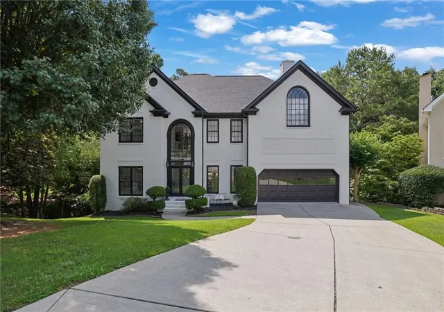 Homes for sale in Johns Creek, GA | 3160 Birchton St, Johns Creek, GA 30022 | MLS# 7793697