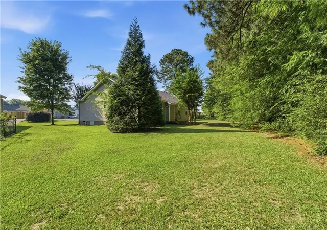 Homes for sale in Dalton, GA | 2130 Miller Grove Dr, Dalton, GA 30721 | MLS# 7799713