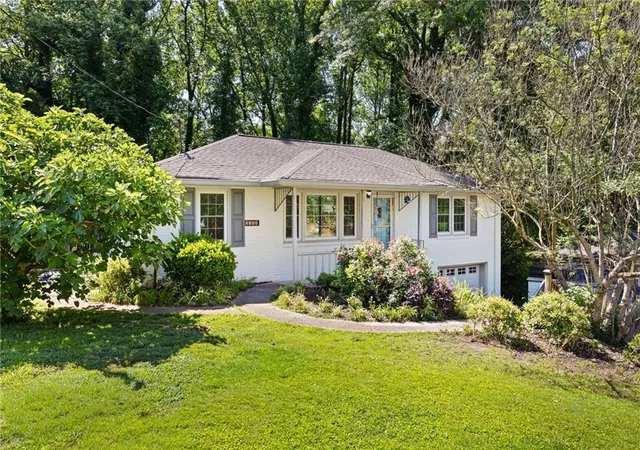 Photo 1 of Single family home for sale at 3366 Woodview Dr Se, Smyrna, GA 30082 | MLS# 7774756 | Listing updated on 2026-08-26