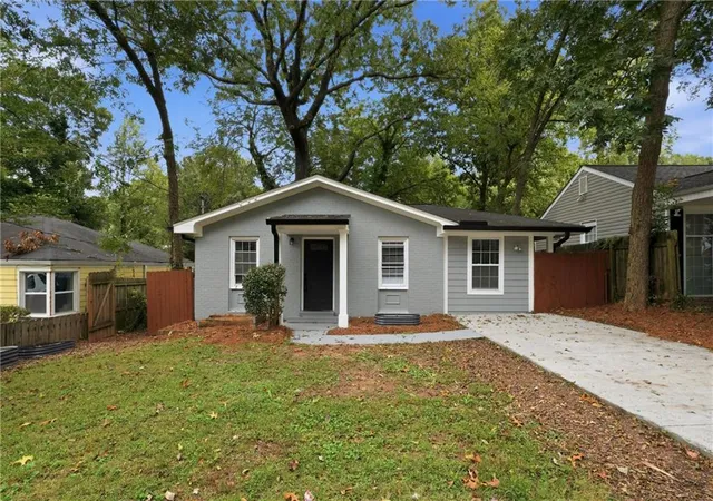 Photo 1 of Single family home for sale at 1410 Graymont Dr Sw, Atlanta, GA 30310 | MLS# 7855886 | Listing updated on 2026-10-28