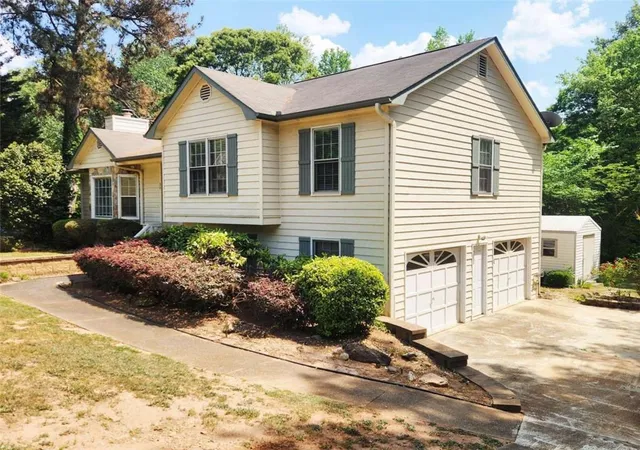 Homes for sale in Douglasville, GA | 24 Brandywine Dr, Douglasville, GA 30134 | MLS# 7785908