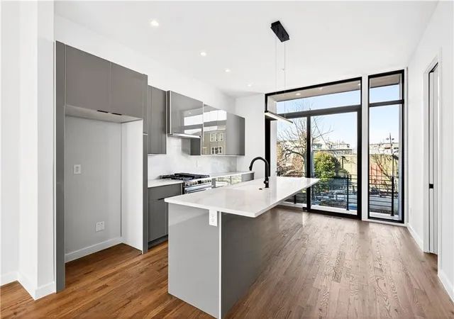 4th image of 105 Georgia Ave Se #10, Atlanta, GA 30312 | MLS# 7666906