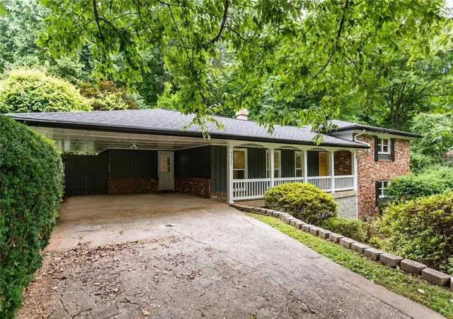1st image of 1025 Vistavia Cir, Decatur, GA 30033 | MLS# 7782490