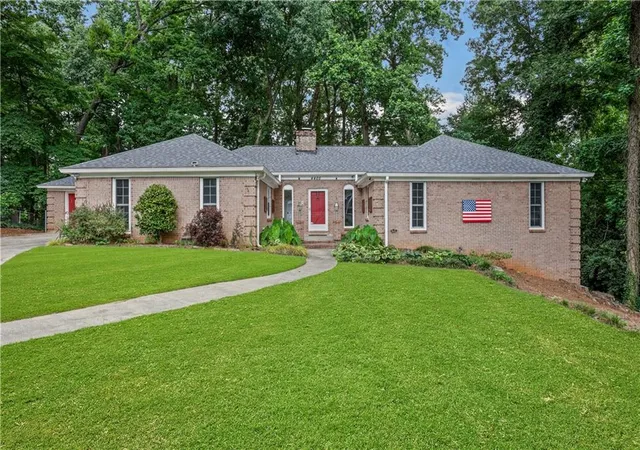 1st image of 4405 Bonaparte Dr, Tucker, GA 30084 | MLS# 7699371