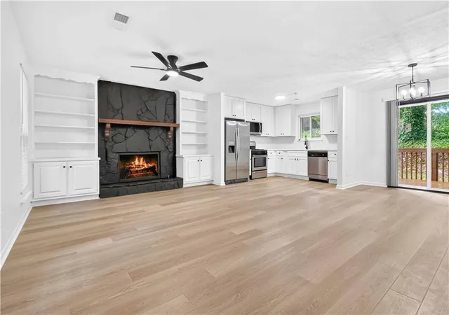 Photo 4 of Sale Pending at 3292 Mixon Way, Stone Mountain, GA 30087 | MLS# 7812110 | Listing updated on 2026-09-18