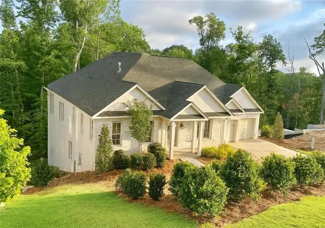 Photo 1 of Single family home for sale at 4412 Brookview Dr SE, Atlanta, GA 30339 | MLS# 7511175 | Listing updated on 2026-10-15