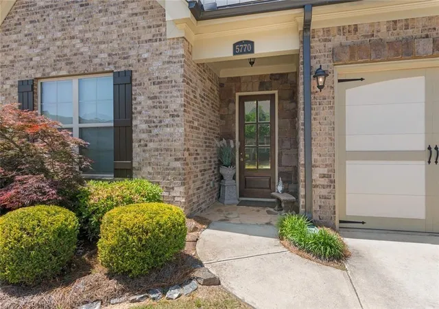 2nd image of 5770 Dalton Rdg, Suwanee, GA 30024 | MLS# 7759427