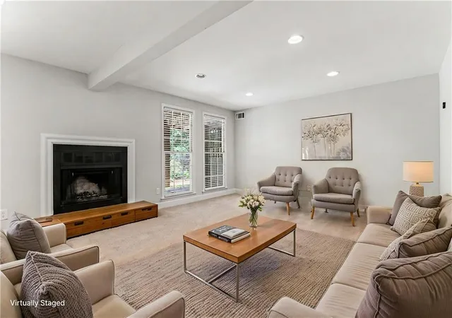 Photo 2 of Single family home for sale at 560 Flying Scot Way, Alpharetta, GA 30005 | MLS# 7764951 | Listing updated on 2026-09-15
