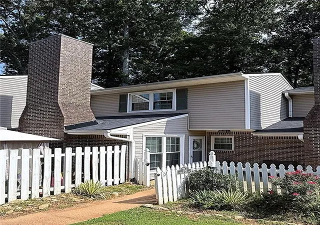 1st image of 554 Picketts Bend Cir, Marietta, GA 30008 | MLS# 7815929
