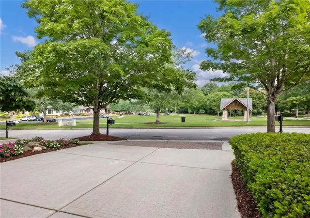 5th image of 6947 Fellowship Ln, Flowery Branch, GA 30542 | MLS# 7791001