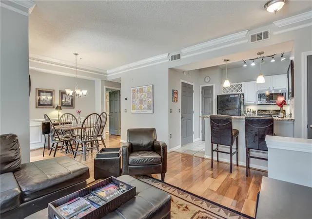 1st image of 955 Juniper St Ne #1114, Atlanta, GA 30309 | MLS# 7750887